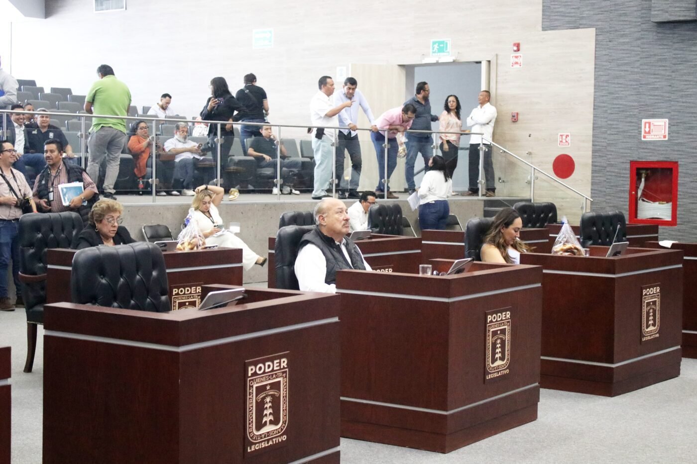 #Congreso MODIFICAN LEY DE MOVILIDAD Y APRUEBAN REFORMA FEDERAL SOBRE FEMINICIDIO.