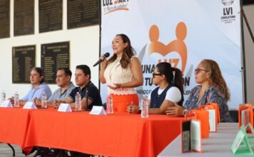 #Congreso UNE FAMILIAS DIPUTADA LUZ DARY QUEVEDO, CON ENTREGA DE VISAS A ADULTOS MAYORES.