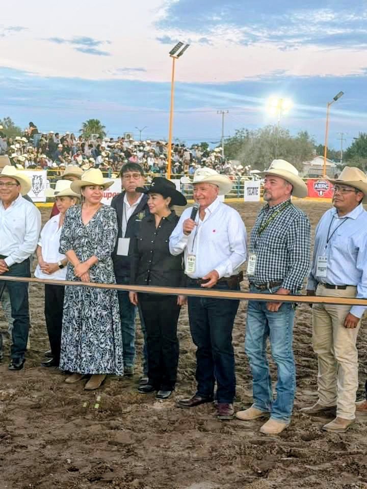 Estrechan lazos Tania Valentina Rodríguez y Hugo Bobadilla con la Universidad Antonio Narro, de Coahuila.