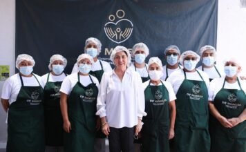 SUPERVISA MARGARITA GONZÁLEZ SARAVIA OPERACIÓN COCINA DEL SEDIF QUE BENEFICIA A MÁS DE SIETE MIL ESTUDIANTES.