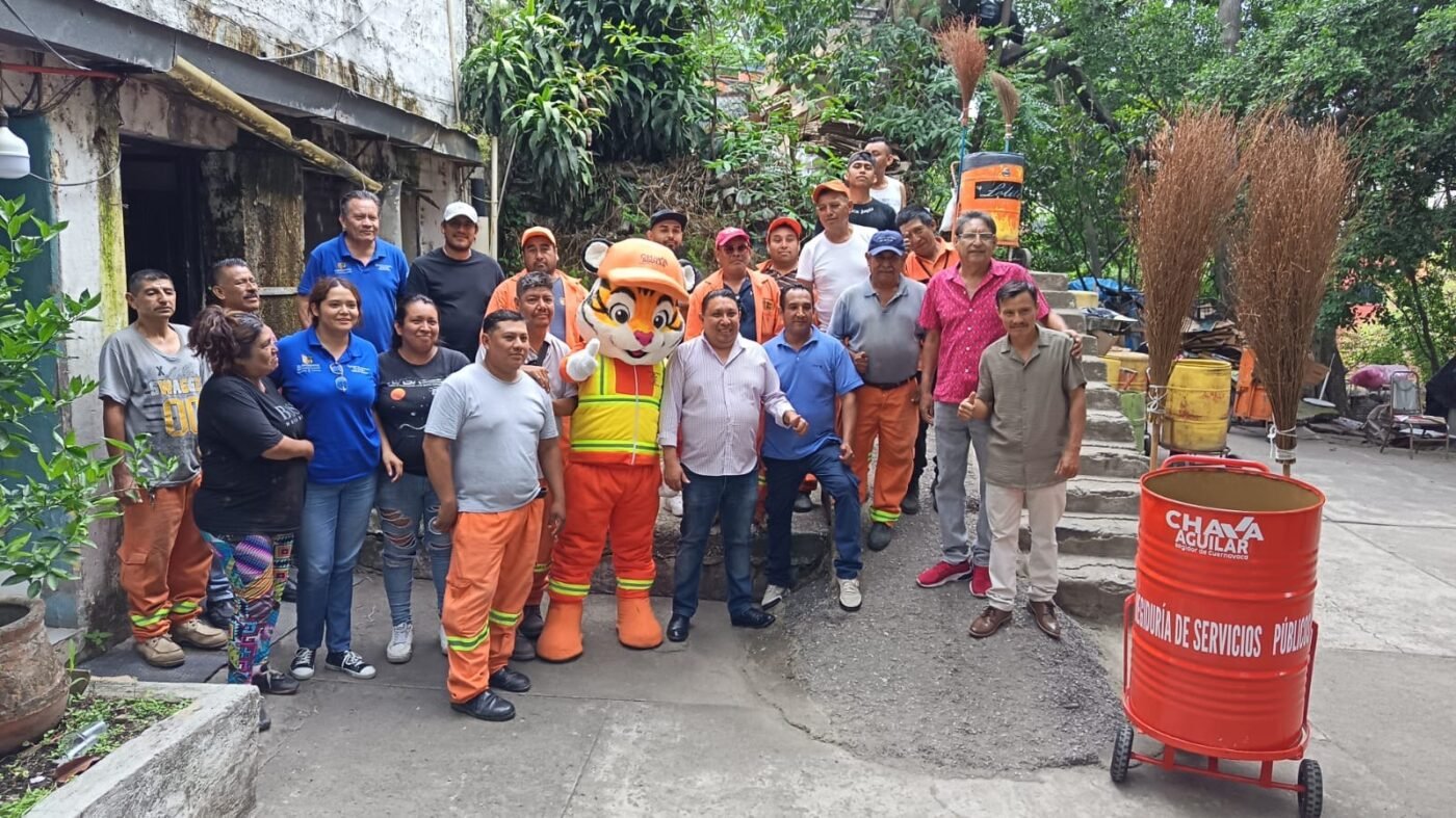 #Cuernavaca COMIENZA MASCOTA “TIGO” JORNADAS DE ATENCIÓN EN LA CIUDAD CON TRABAJADORES DE LIMPIA.