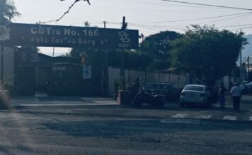 #Educación Acusan malos tratos y reprobaciones masivas en preparatoria de Jiutepec #Morelos.