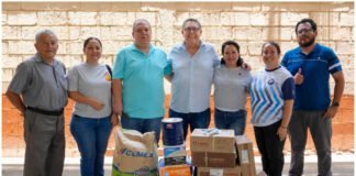 #EnCuernavaca VÍCTOR MERCADO ENTREGA MATERIAL PARA MEJORAR AULAS EN ACAPANTZINGO.