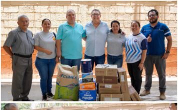 #EnCuernavaca VÍCTOR MERCADO ENTREGA MATERIAL PARA MEJORAR AULAS EN ACAPANTZINGO.