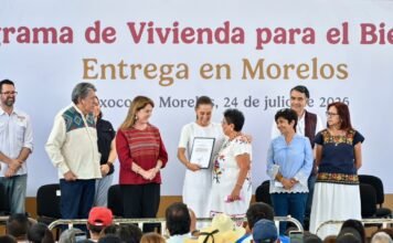 #Morelos ENTREGAN PRESIDENTA CLAUDIA SHEINBAUM Y GOBERNADORA MARGARITA GONZÁLEZ SARAVIA VIVIENDAS A FAMILIAS DE XOXOCOTLA.