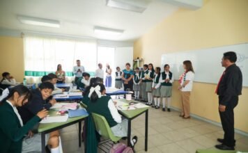 #Morelos ENTREGA GOBERNADORA MARGARITA GONZÁLEZ SARAVIA NUEVAS AULAS Y ESPACIOS EN TLAYACAPAN.