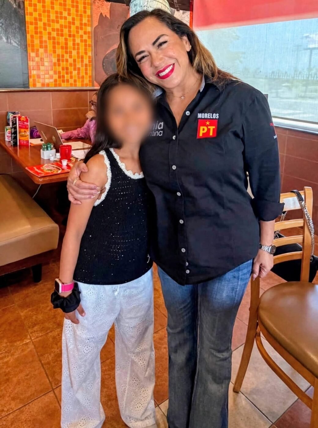 Reconoce Tania Valentina Rodríguez a la niña patinadora Delmy Jiménez y ratifica su apoyo al deporte.