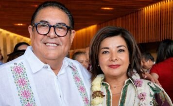 #EnCuernavaca VÍCTOR MERCADO ACOMPAÑA A LA DIPUTADA MEGGI SALGADO EN SU SEGUNDO INFORME DE ACTIVIDADES.