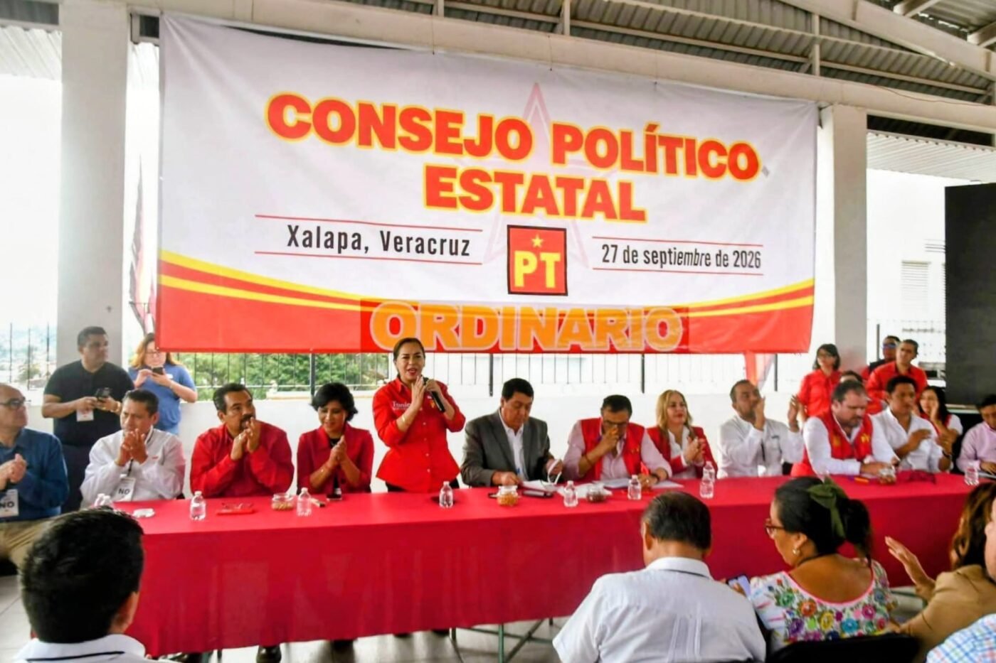 #México Participa Tania Valentina en el Consejo Político Estatal del PT en Veracruz.