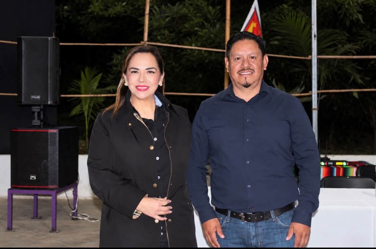 Tania Valentina fortalece la organización del PT en Tetela del Volcán.